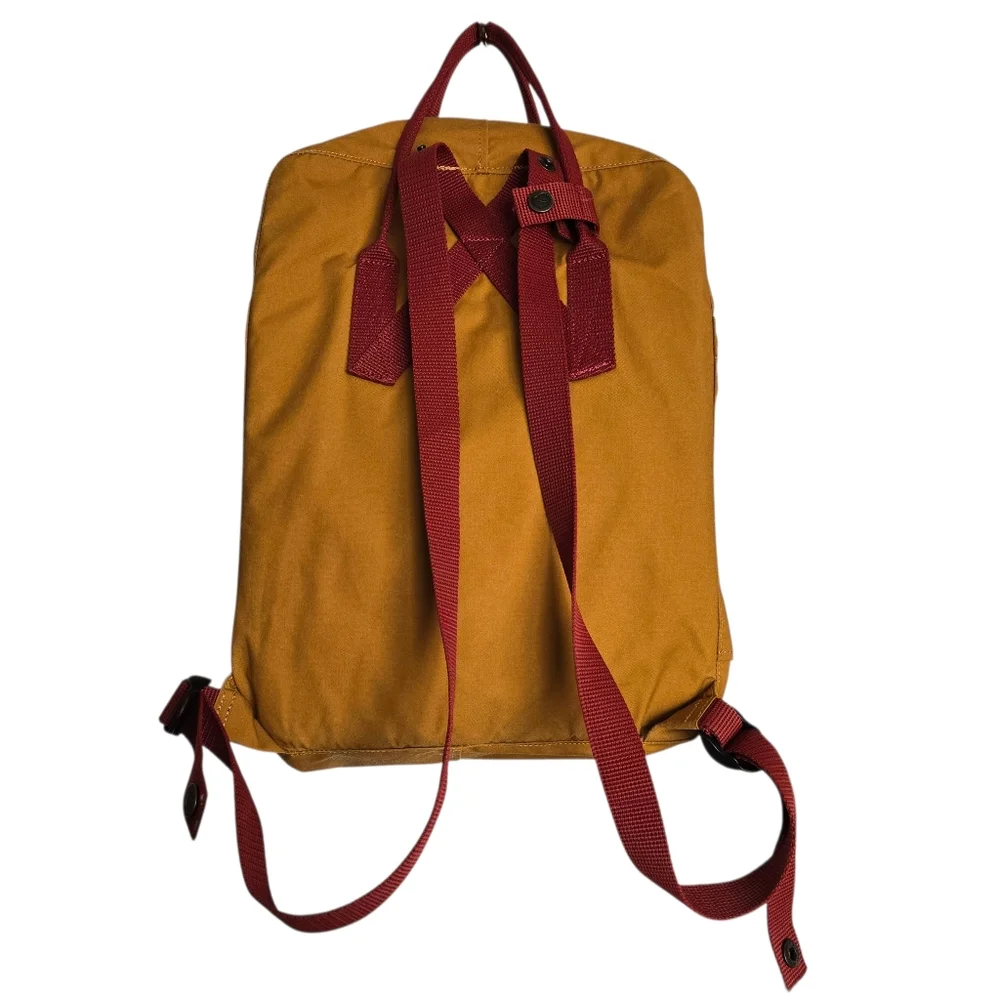 Fjallraven | Kanken Classic Backpack for Everyday | Acorn/Ox Red - Picture 3 of 14